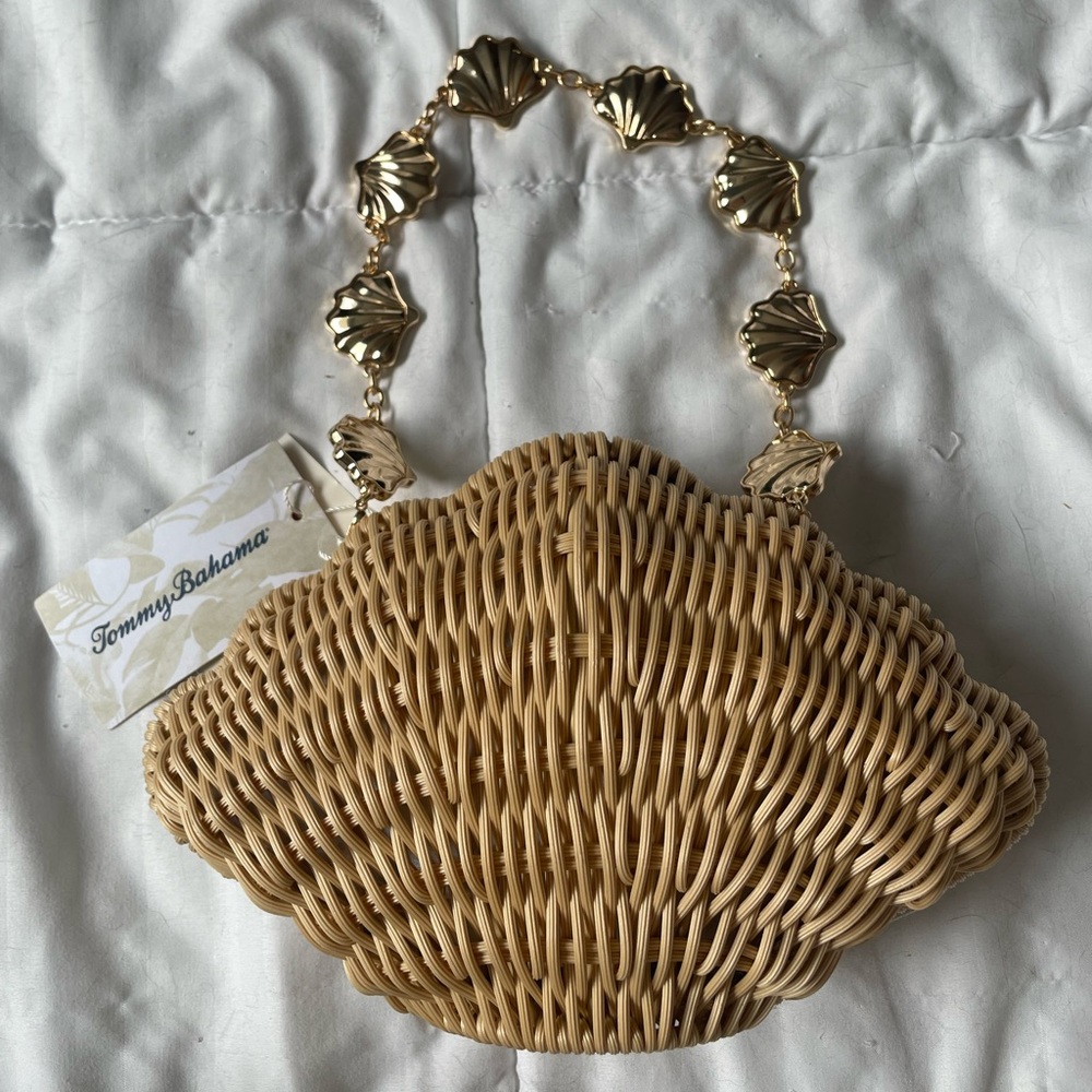 NWT Viral Marshall’s + TJ Maxx Tommy Bahama Tan Woven Raffia Shell Bag